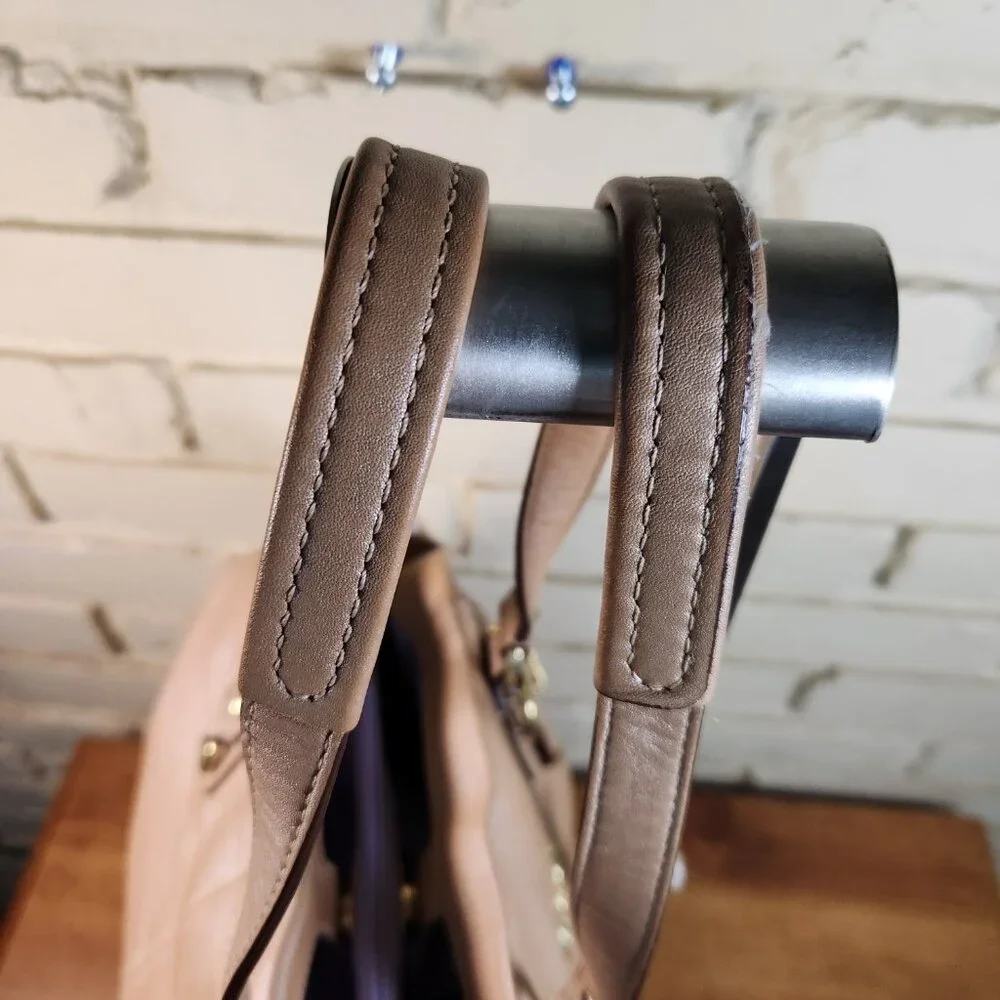 Euc Coach Ashley Gold Leather Rare Shoulder Bag Purse